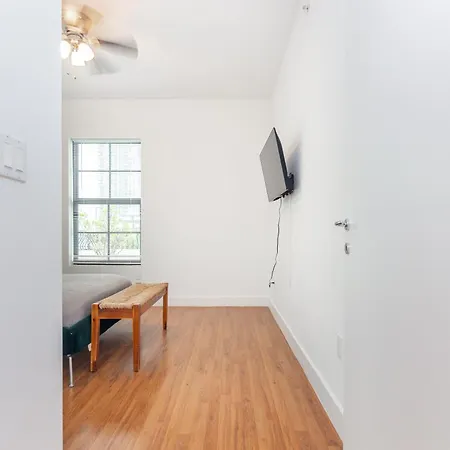 Downtown Miami 2 Bedrooms Apartment Exterior photo